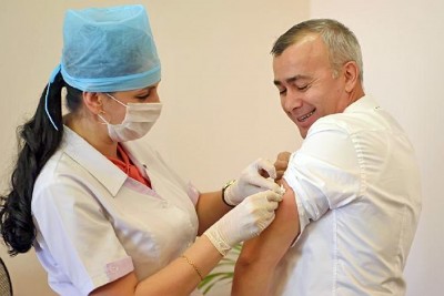 Сделать прививку взрослым в Череповце. Сеть медицинских центров Ежевика